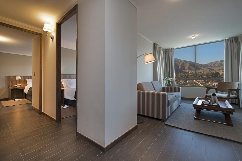 Hotel Atacama Suites Copiapó Pokoj fotografie